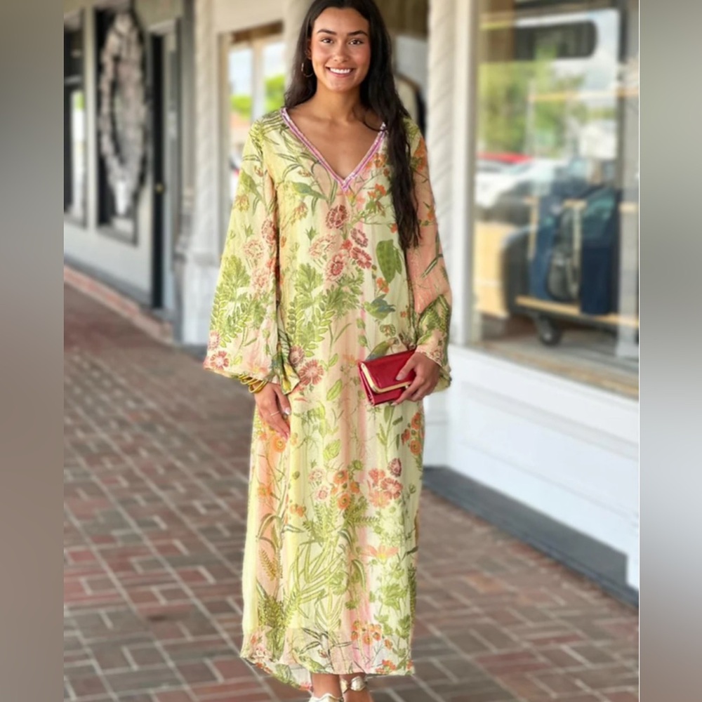 Cream and Pink Long Sleeve Kaftan with V-Neck